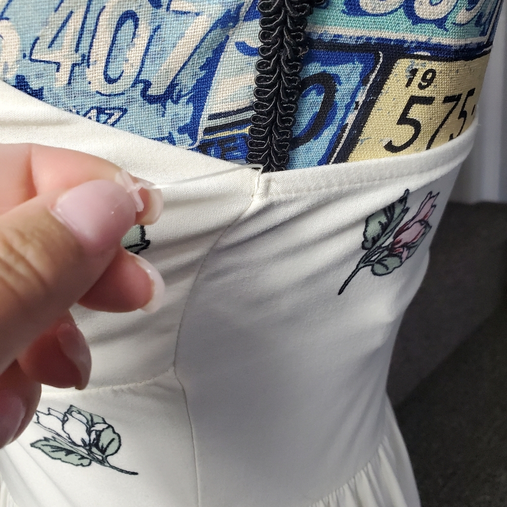 WHITE FLORAL SUNDRESS! - Picture 10 of 16